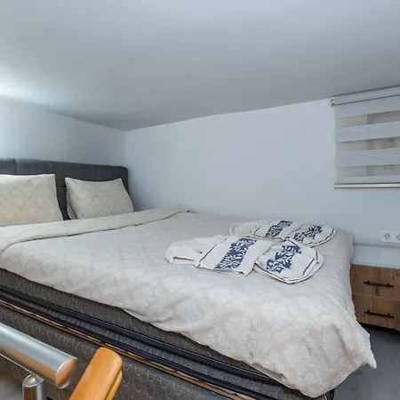 Apartment Rest At