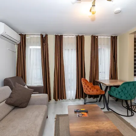 Rest At * Стамбул