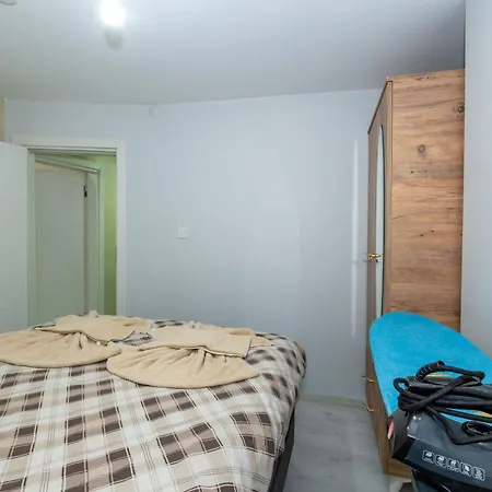 Apartament Rest At *