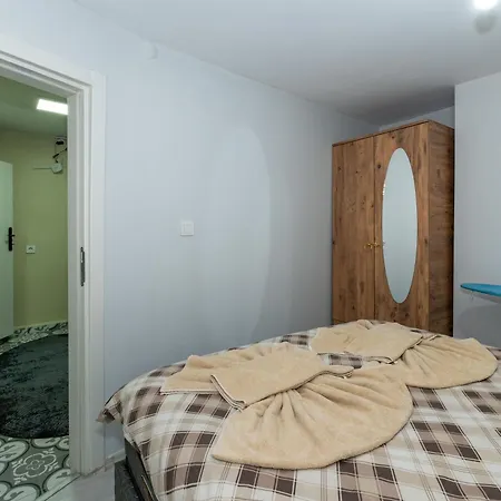 Rest At Апартаменты *