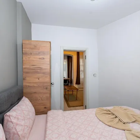 Rest At Apartament