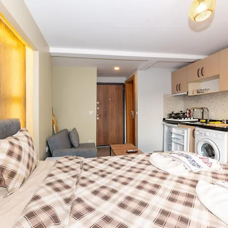 Rest At Κωνσταντινούπολη