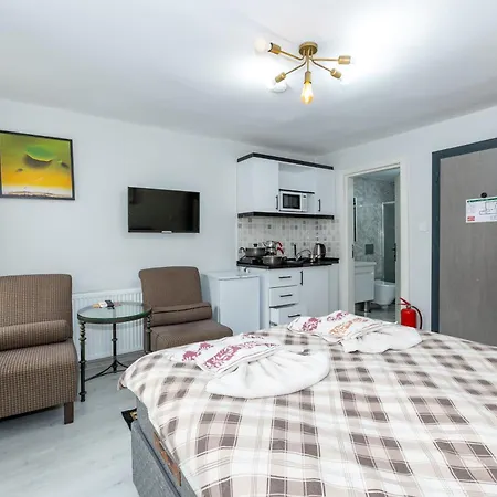 Rest At Κωνσταντινούπολη