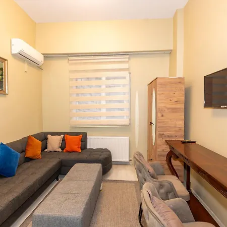 Apartment Rest At Istanbul