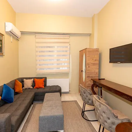 Apartment Rest At Istanbul